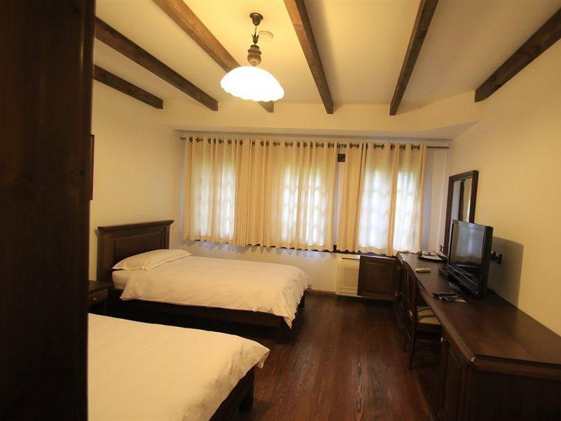 Boutique Hotel Muzaka Берат Екстериор снимка