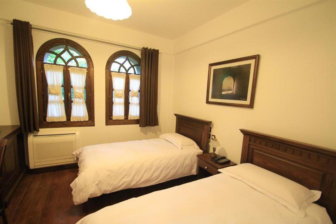 Boutique Hotel Muzaka Берат Екстериор снимка
