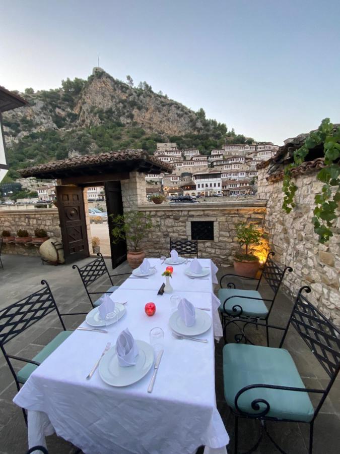 Boutique Hotel Muzaka Берат Екстериор снимка