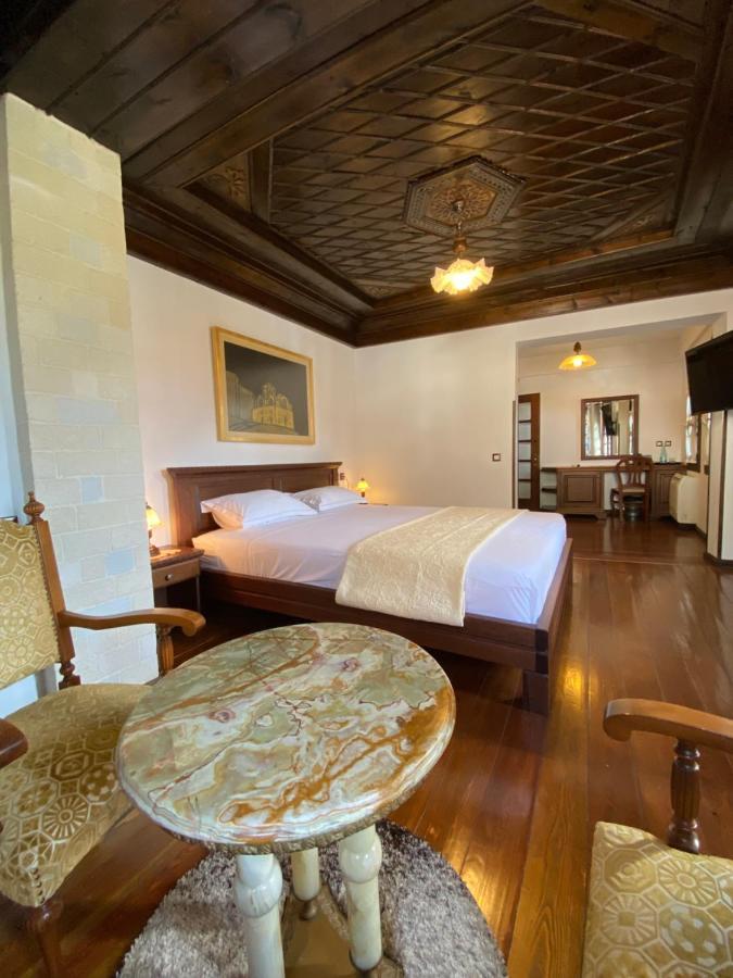 Boutique Hotel Muzaka Берат Екстериор снимка
