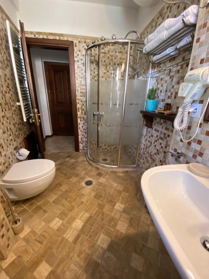 Boutique Hotel Muzaka Берат Екстериор снимка