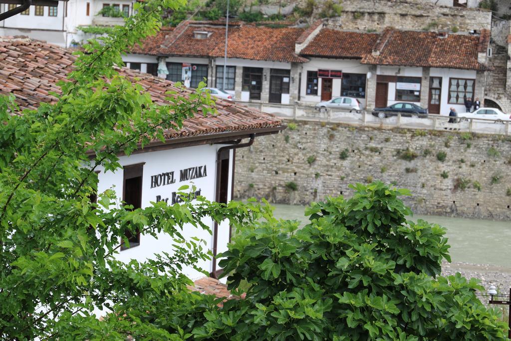 Boutique Hotel Muzaka Берат Екстериор снимка